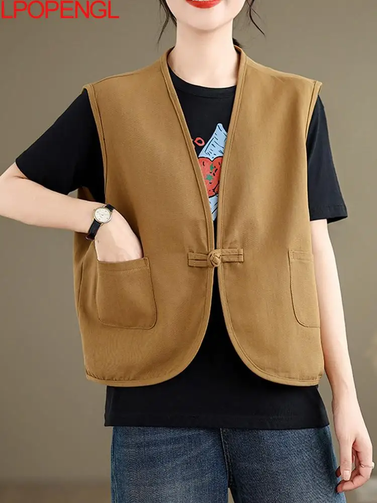 

Literary Vintage Workwear Style Vest For Women 2024 Autumn Loose Oversized Versatile Disc Buckle Short Style Outer Waistcoat