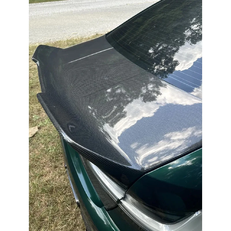 

Высококачественная крышка багажника из карбона в стиле V2 для 3 серии G20 G28 G80