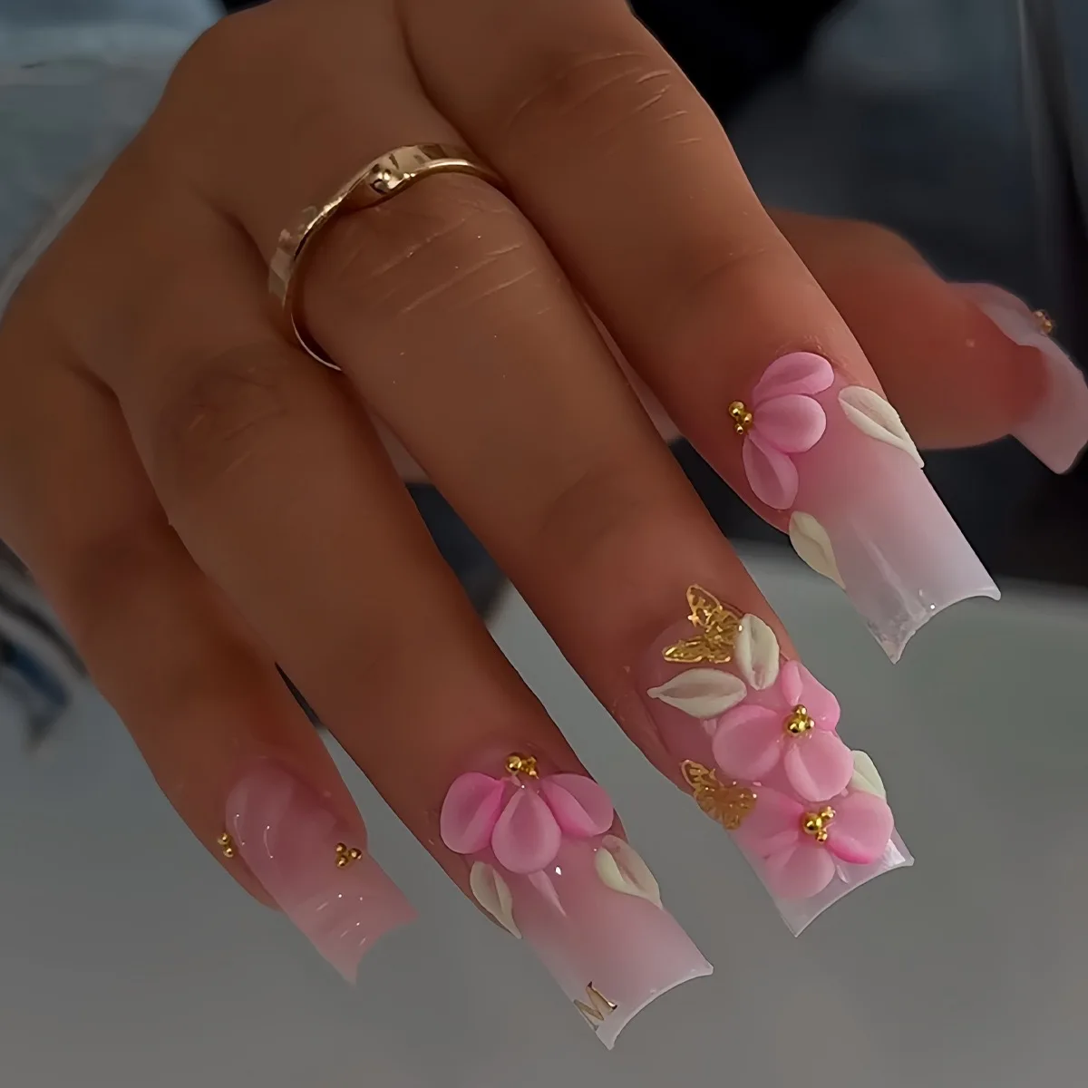 

24pcs Flower Full Cover Long Square Fake Nails Tips Simple Cute Butterfly Press on Nails Pink Gradient Coffin False Nail Sets