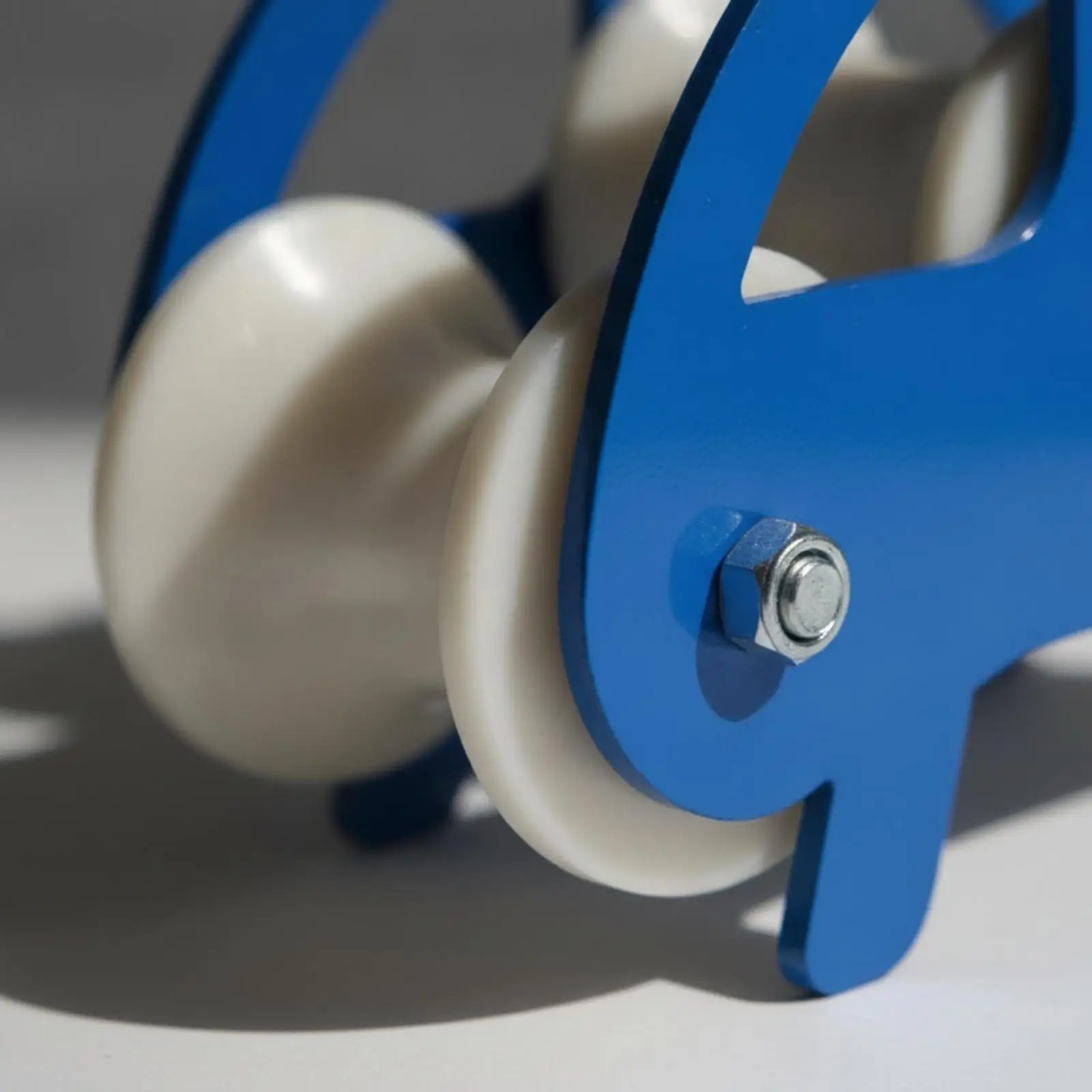 Cable-Laying Corner Guide Pulley Smooth Corner Pulley with Nylon Guide Wheels Friction Reduction Secure Installation
