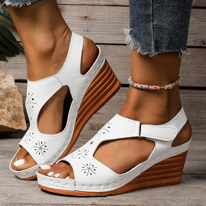 Image of Damen Sommer Weiße Keilsandalen Plus Size Leichte rutschfeste Wandersandalen Damen Bequeme lässige Strandschuhe für Damen