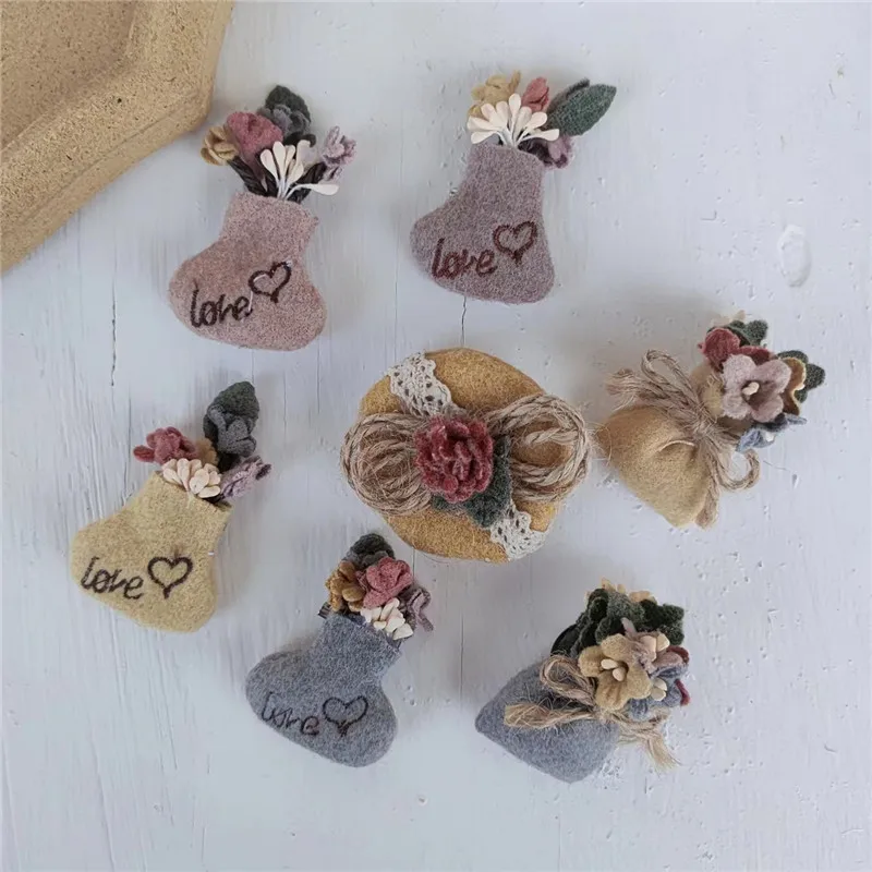 

Handmade Brooch Retro Woodland Cute Floral Pin Versatile Temperament Corsage for Women Everyday Premium Lightweight Delicate