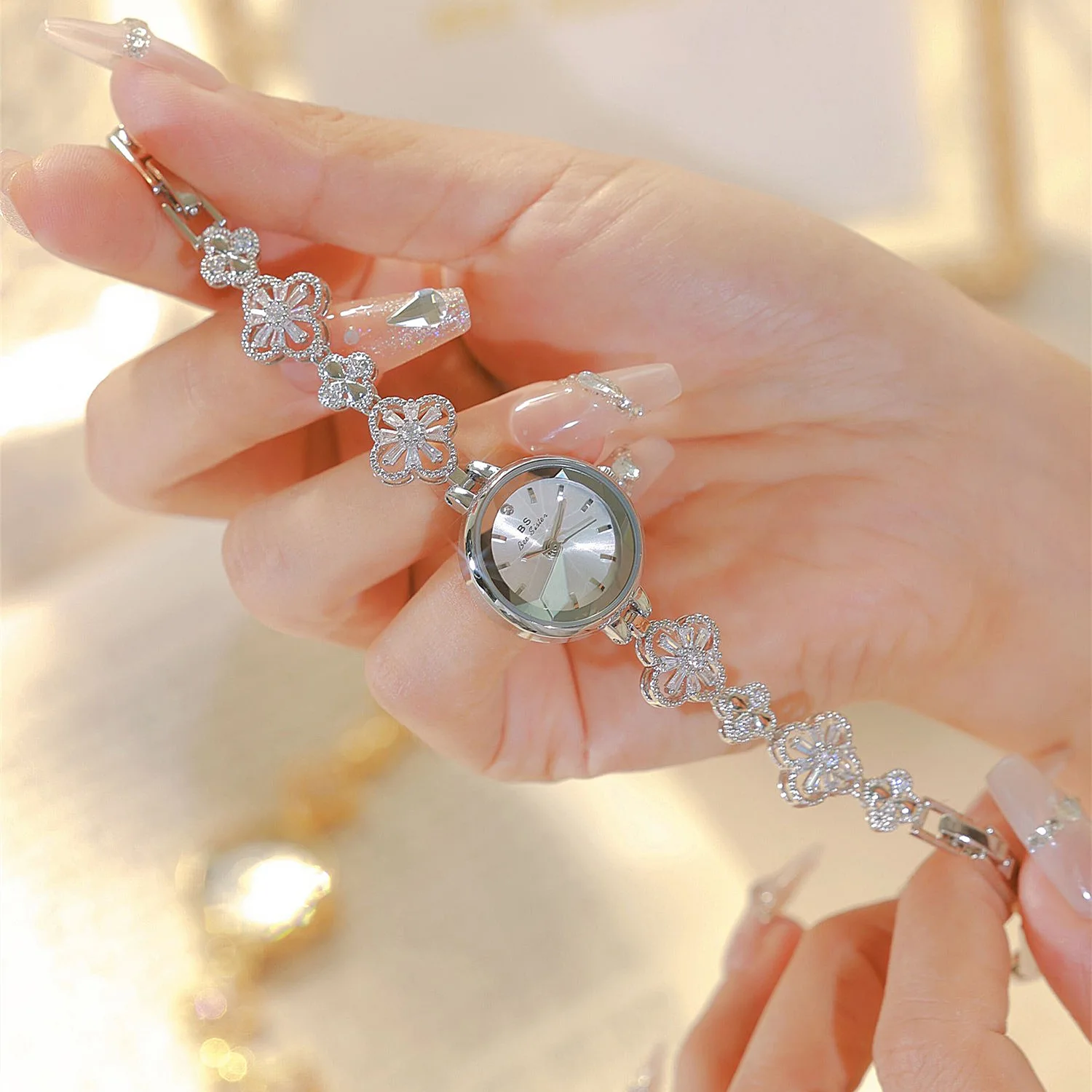 

Original luxury women's watches, high-end luxury women's wristwatches, birthday gifts for women, premium women's watches.