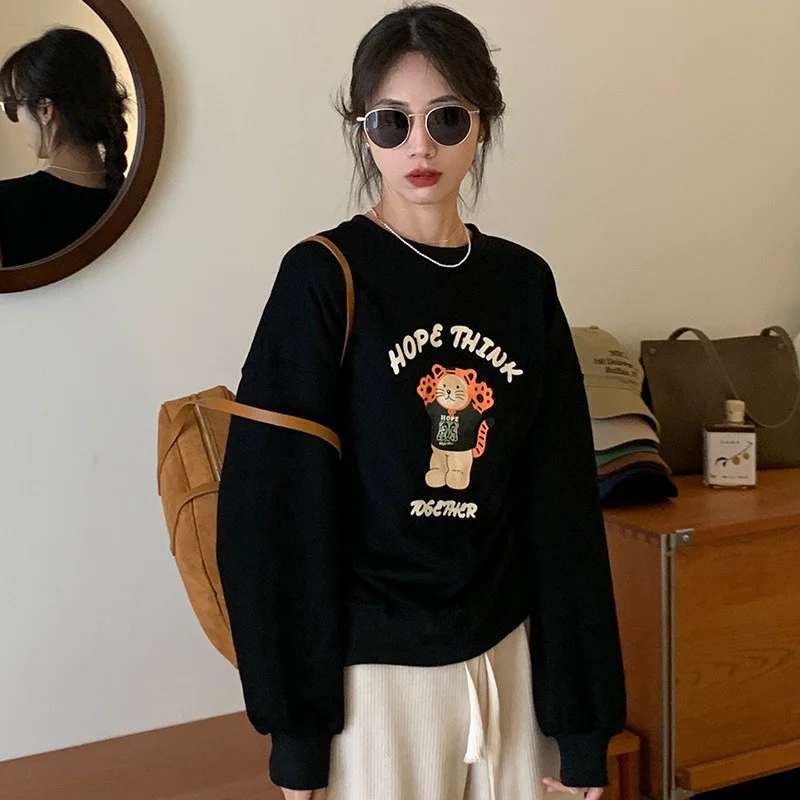 

Little Tiger Black Hoodie for A Petite Woman with A Round Neck and Long Sleeves, A Laid-back Autumn and Winter Top