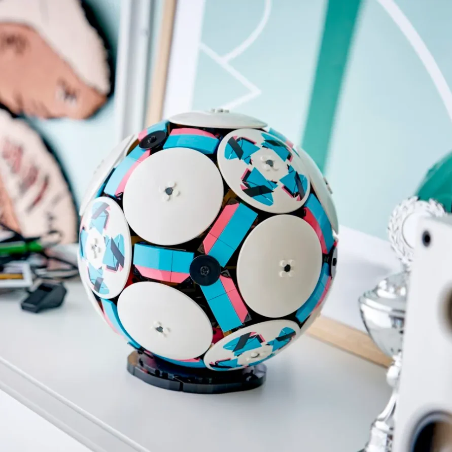 

2026 New 43020 Soccer Ball Building Block Football Model Golden Soccer Set Assembly Bricks Toys Gifts For Kids Boy Adult