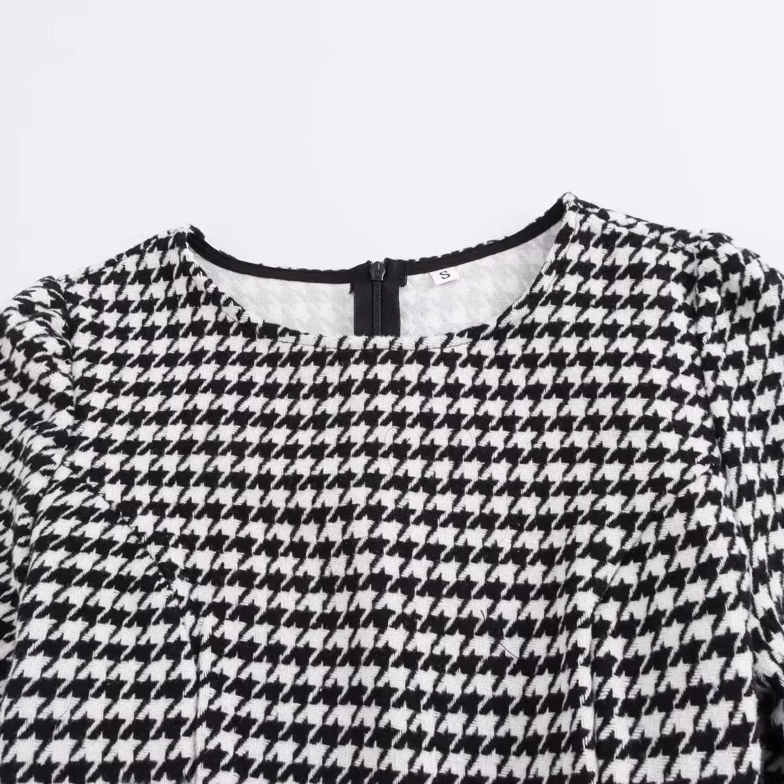 ファッショナブルなチェック柄長袖ドレス JNLEAOG 女性のデザイン春秋の新スタイルポリエステル生地プリーツスカートシングルピース