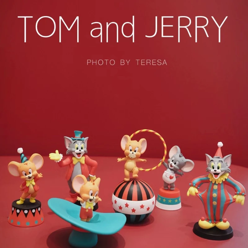 نموذج صندوق أعمى من سلسلة السيرك MINISO-Tom and Jerry ، ديكور سطح المكتب ، هدية عيد الميلاد ، ألعاب الأطفال في الكريسماس ، ملحقات الأنمي