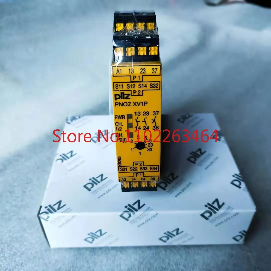 

New genuine PILZ Pilz safety relay PNOZ XV1P article number 787601 787602