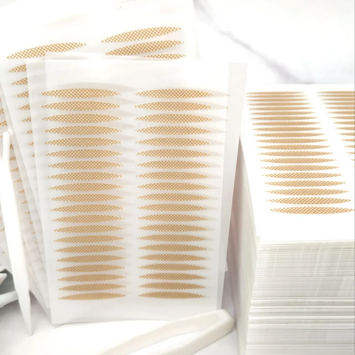 800 Stück doppeltes Augenlid-Klebeband, nackte Spitze, unsichtbare Augenlid-Lift-Streifen, atmungsaktiv, natürlich Augenlid-Aufkleber, wasserdicht