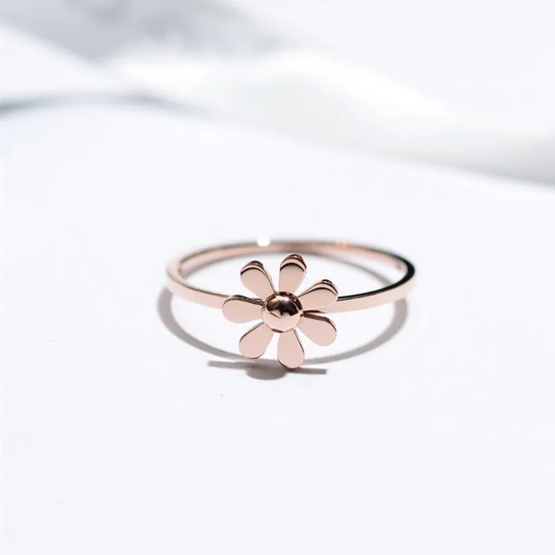Lovely Stainless Steel 7 Petal Flower Ring for Women Girl Size 3-10