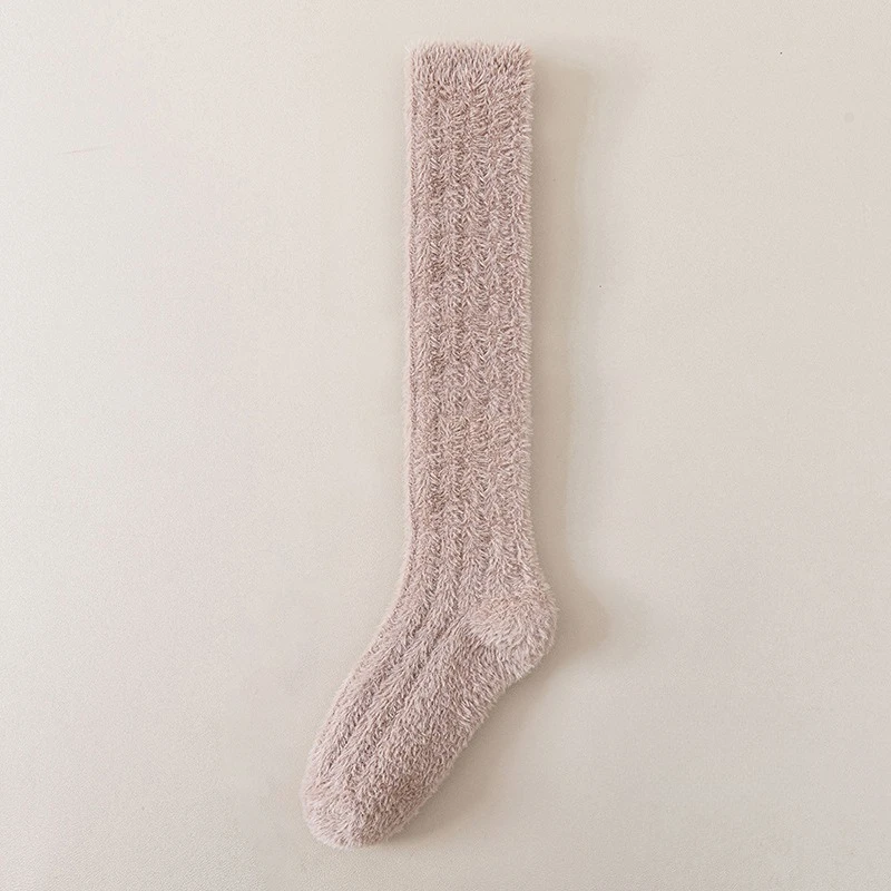 ソリッドカラーのコーラルフリースカーフソックス女性のストッキングフリース厚く暖かい女性の靴下秋と冬の靴下睡眠靴下
