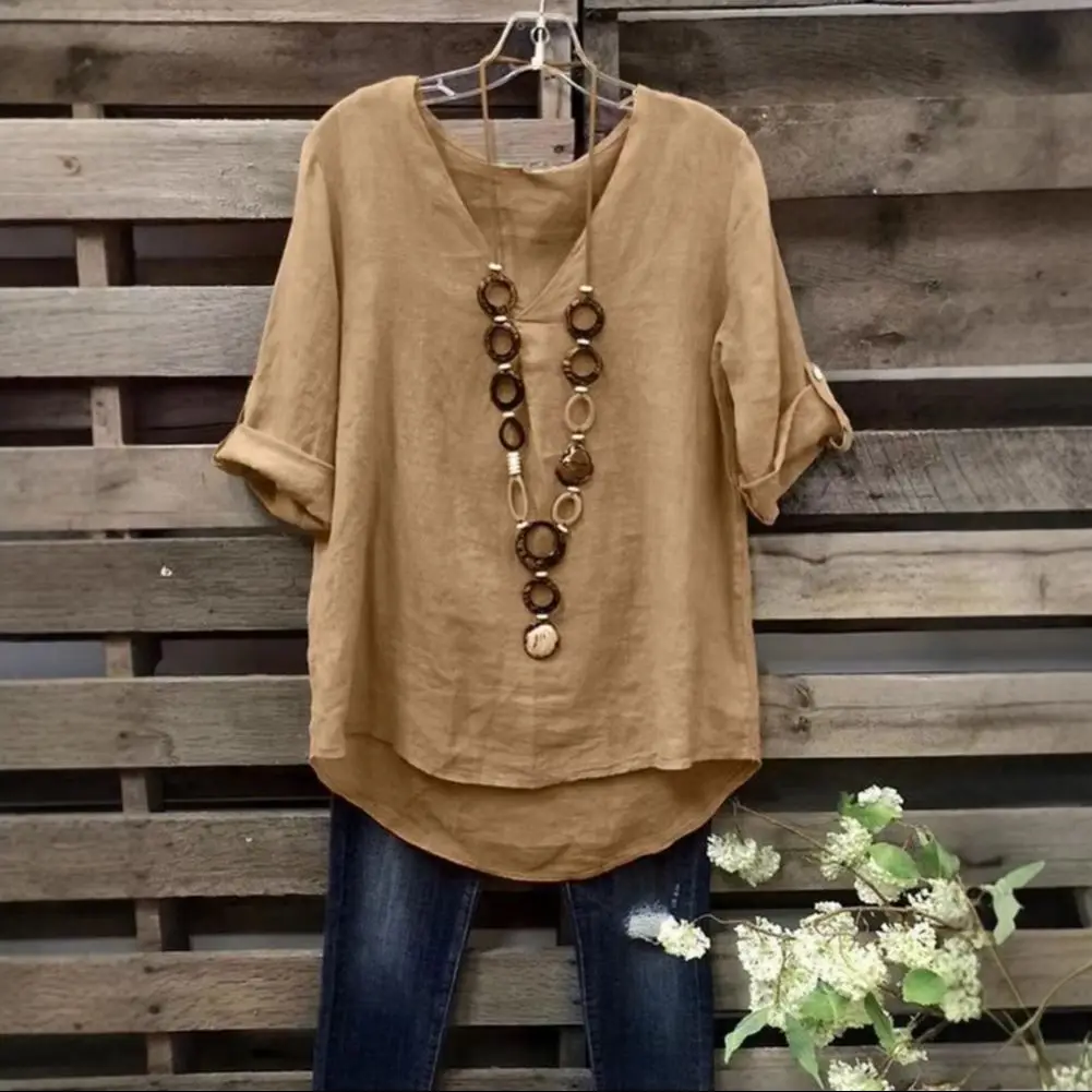 بلوزة نسائية من مزيج القطن برقبة على شكل حرف V وأكمام نصفية وتصميم فضفاض بلون واحد 	 قمصان نسائية أساسية متعددة الاستخدامات للعمل