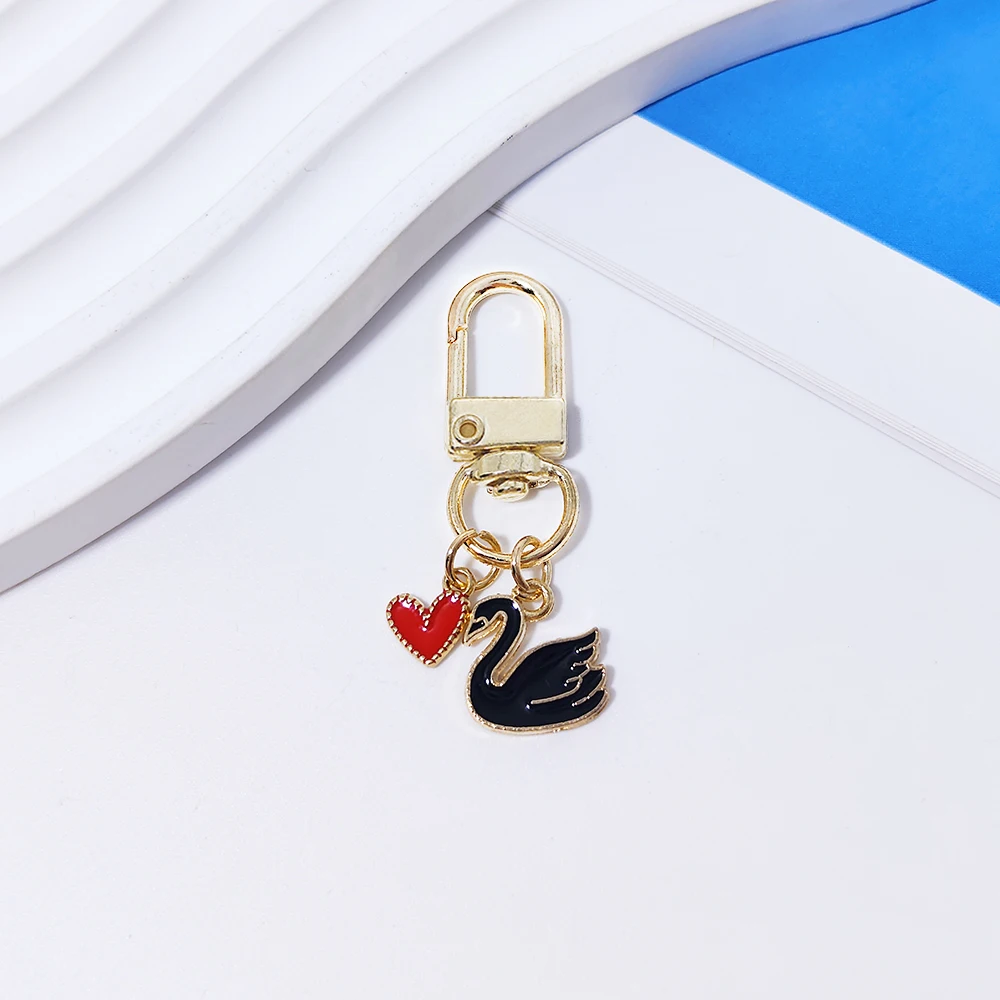 Autumn Cross border AliExpress Black Exquisite White Swan Love Keychain Fashion Pendant Girlfriend Keychain Bag Accessories