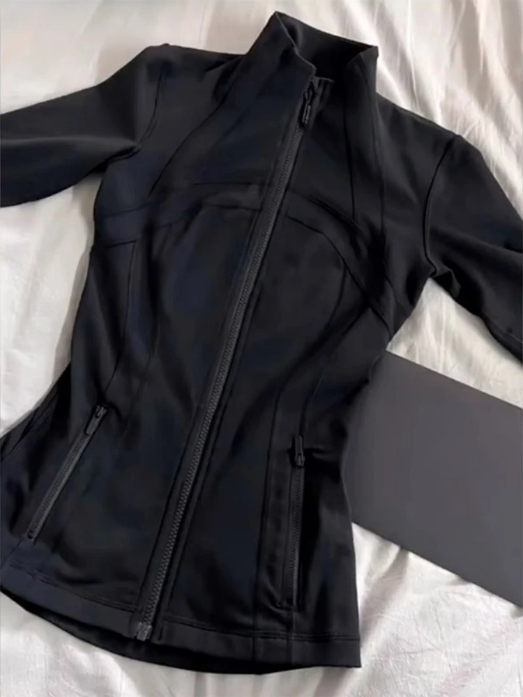 Top de Yoga F Slim Fit de Manga Longa, Novo Estilo de Verão, Casual e Versátil com Gola Alta