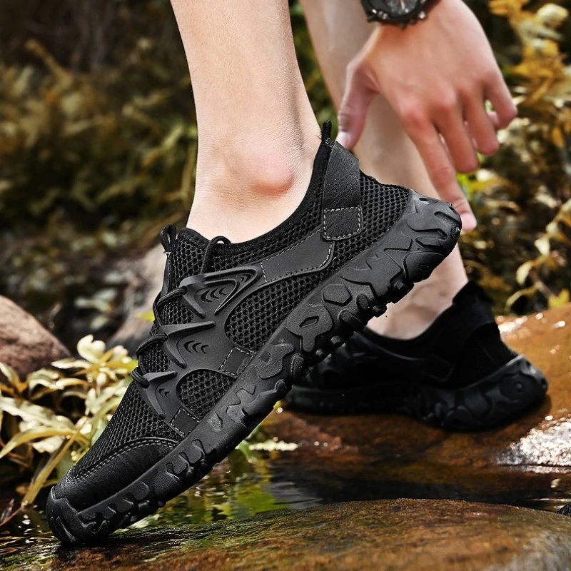 

Мужская уличная однотонная быстросохнущая повседневная обувь на плоской подошве с низким берцем и круглым носком на шнуровке, новая дышащая повседневная обувь из перфорированной сетки