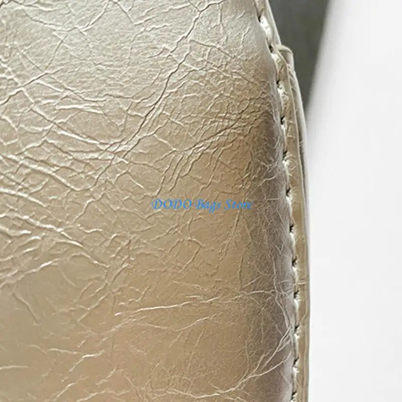 

Stylish Riveted Heart Crossbody Purse Compact PU Leather Shoulder Bag Phone Pouches For Trendsetting Girls