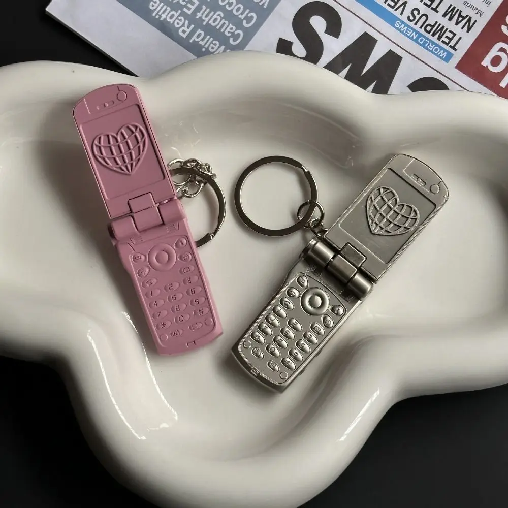 Mini Mobile Phone-shaped Keychain Vintage Punk Style Simulation Phone-shaped Key Ring Creative High-quality Metal