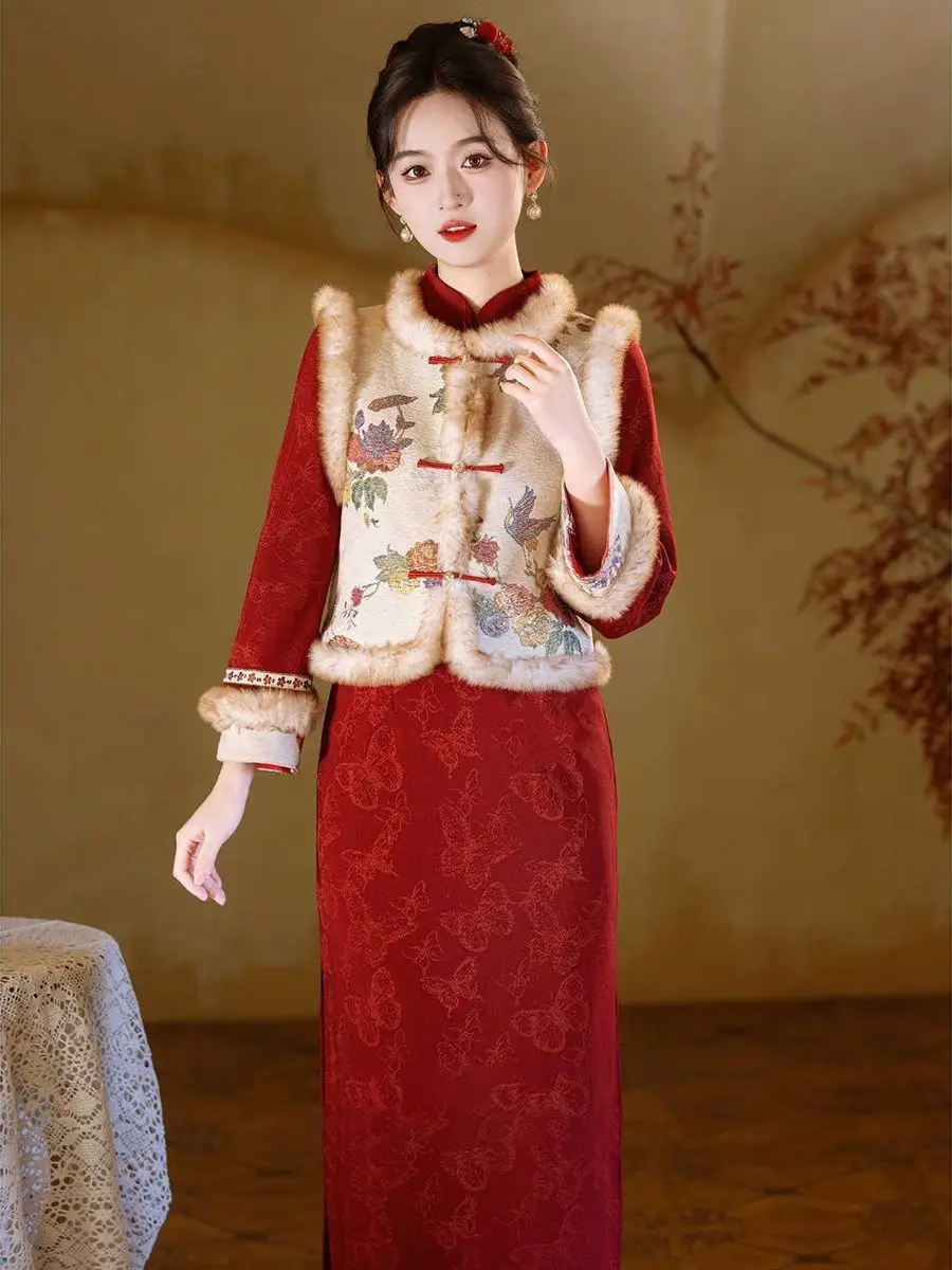 

Red Thiened Winter Vest Set New Chinese Sle National Faion New Year eeting Clothes 2025 New Arrival Women's Faion Set