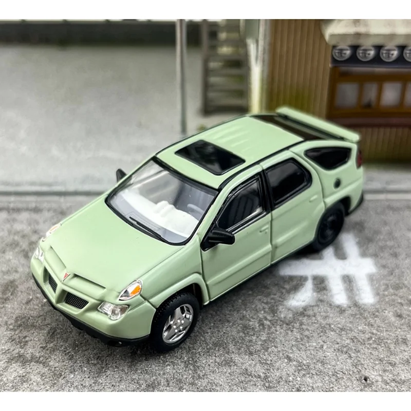 GOC Diecast 1/64 Scale Pantiac Aztek รถคอลเลกชันรุ่นของเล่นเครื่องประดับตกแต่ง