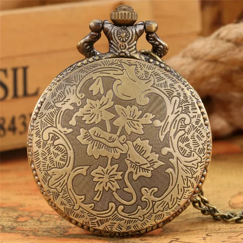 Antique Vintage 3D Butterfly Pocket Watch Bronze Men Women Quartz Analog Watches Arabic Number Clock Necklace Chain Gift Reloj