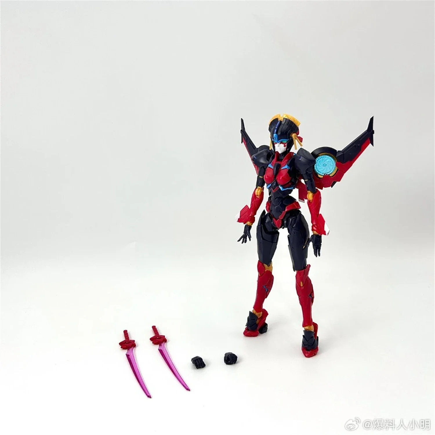 [IN STOCK NOW] Transformation MD004 MD004A Windblade KO RIOBOT Action Figure view 2