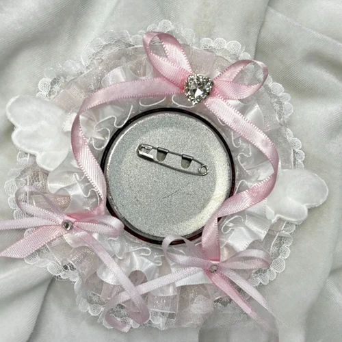 Imagen 2 del producto INS lindo conjunto de soporte de Pin de insignia de Anime de moda dulce encaje 58-75mm Itabag estuche de exposición insignia Clip soporte decoración regalo japonés para niños