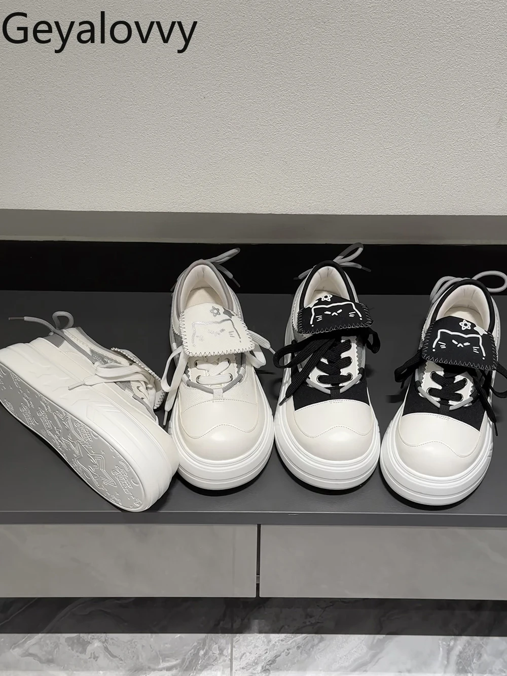 

Original Sweet Girls Student Versatile Canvas Shoes Graffiti Thick-Soled Sneakers Japanese Cute Lace-Up Height-Increasing Shoes