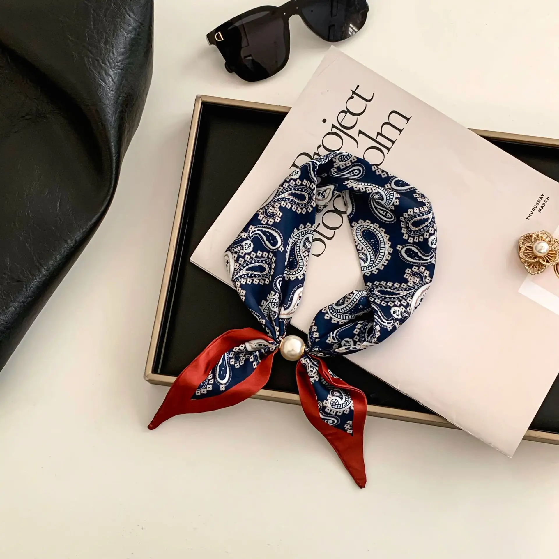 Cashew Flower zijden sjaal Moeiteloze sleutelbeenketting Nekwarmer met parelketting Sjaal met magnetische sluiting