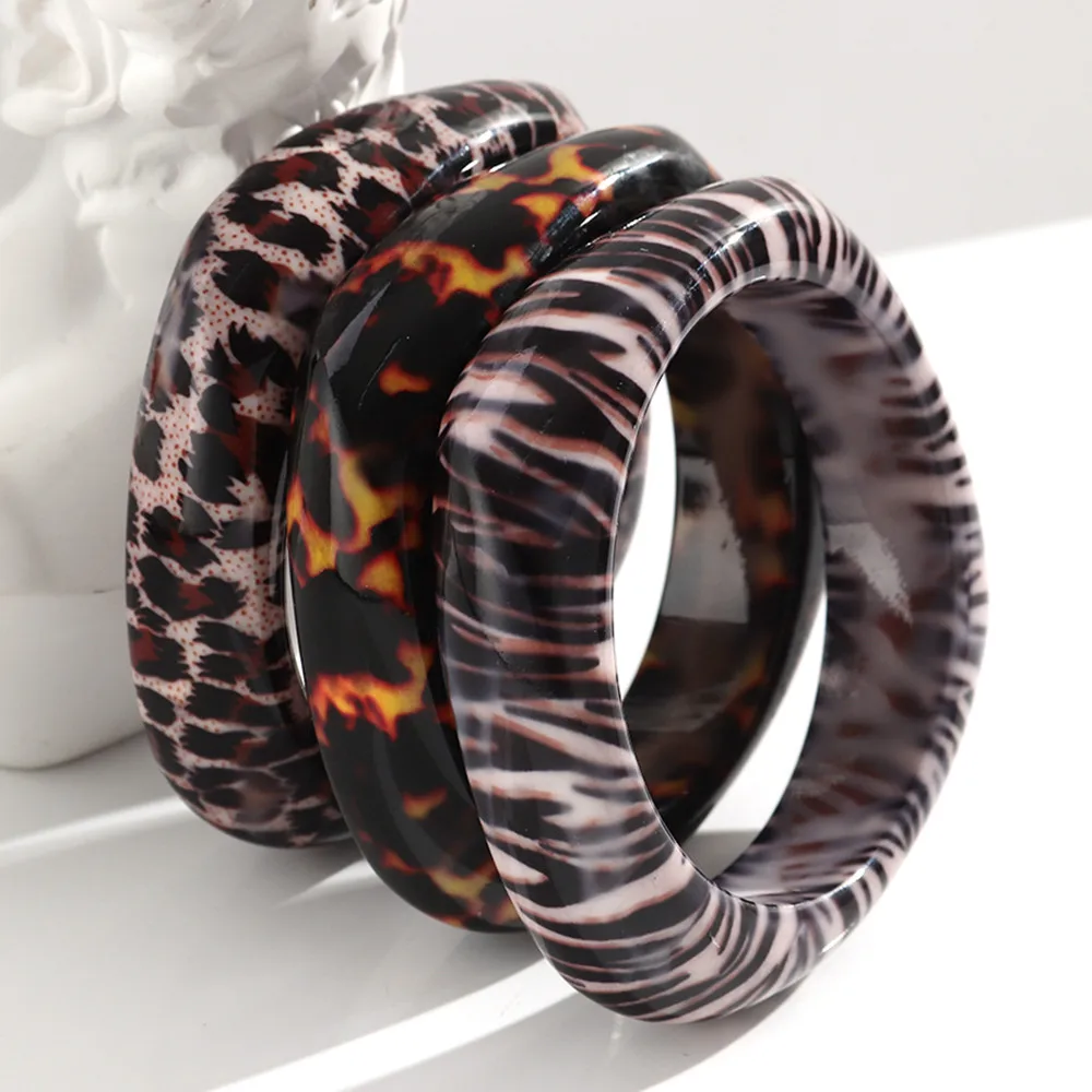 Klassische Harz Leopard Geometrische Chunk Armreif Armbänder für Frauen Retro Acryl Unregelmäßige Breite Manschette Armreifen Schmuck Geschenke – Detail 4