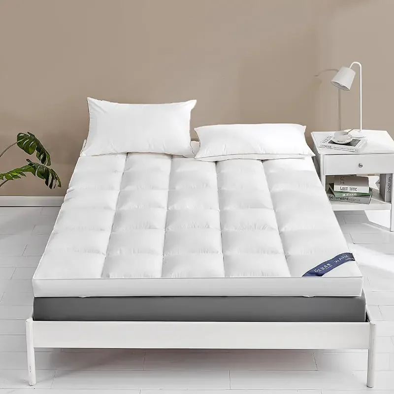 Soft Mattress Feather Velvet Tatami Cushion Rental Bed and Breakfast Thick Mattress Wipe Mattress Topper High-end