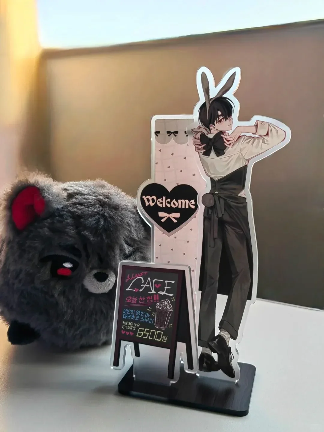 

Инопланетянин Этап Иван Аниме Косплей Мультфильм Акриловая стоячая вывеска Горничная Кофе Табличка Настольный орнамент Аксессуары Рождественский подарок