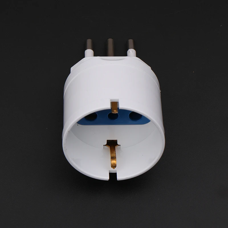 1 Piece AC 250V Power Plug European Eu Plug To Italy Standard Power Adapter Socket 10A Travel Converter