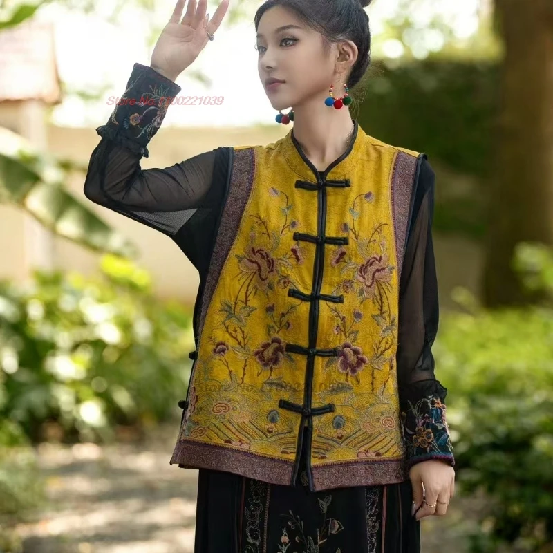 

2025 китайский винтажный жилет без рукавов, национальная цветочная вышивка, атласный жаккардовый жилет с круглым вырезом, традиционный этнический народный жилет