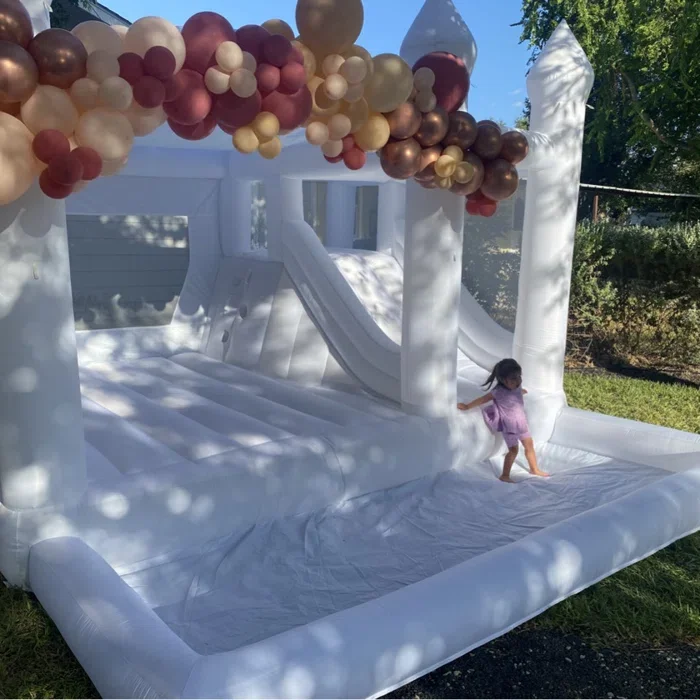 Oxford White Bounce House mit Rutsche und Ball grube für Kinder Soft Play Party Event Vermietung Heimgebrauch mit kostenlosem Versand zur Tür