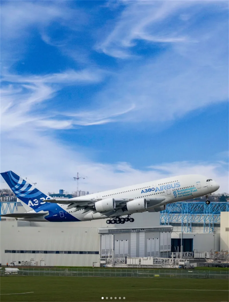 

1:160 Diecast Model A380 Prototype Resin Openable Cabin Door Airplane With Light Airline Collection Decoration Display Gifts