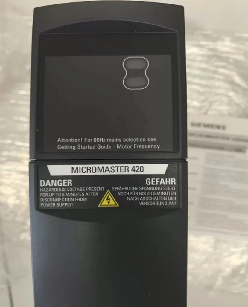 

Совершенно новый 6SE6420-2AB11-2AA1 6SE6420-2AB12-5AA1 6SE6420-2AB13-7AA1 Гарантия один год