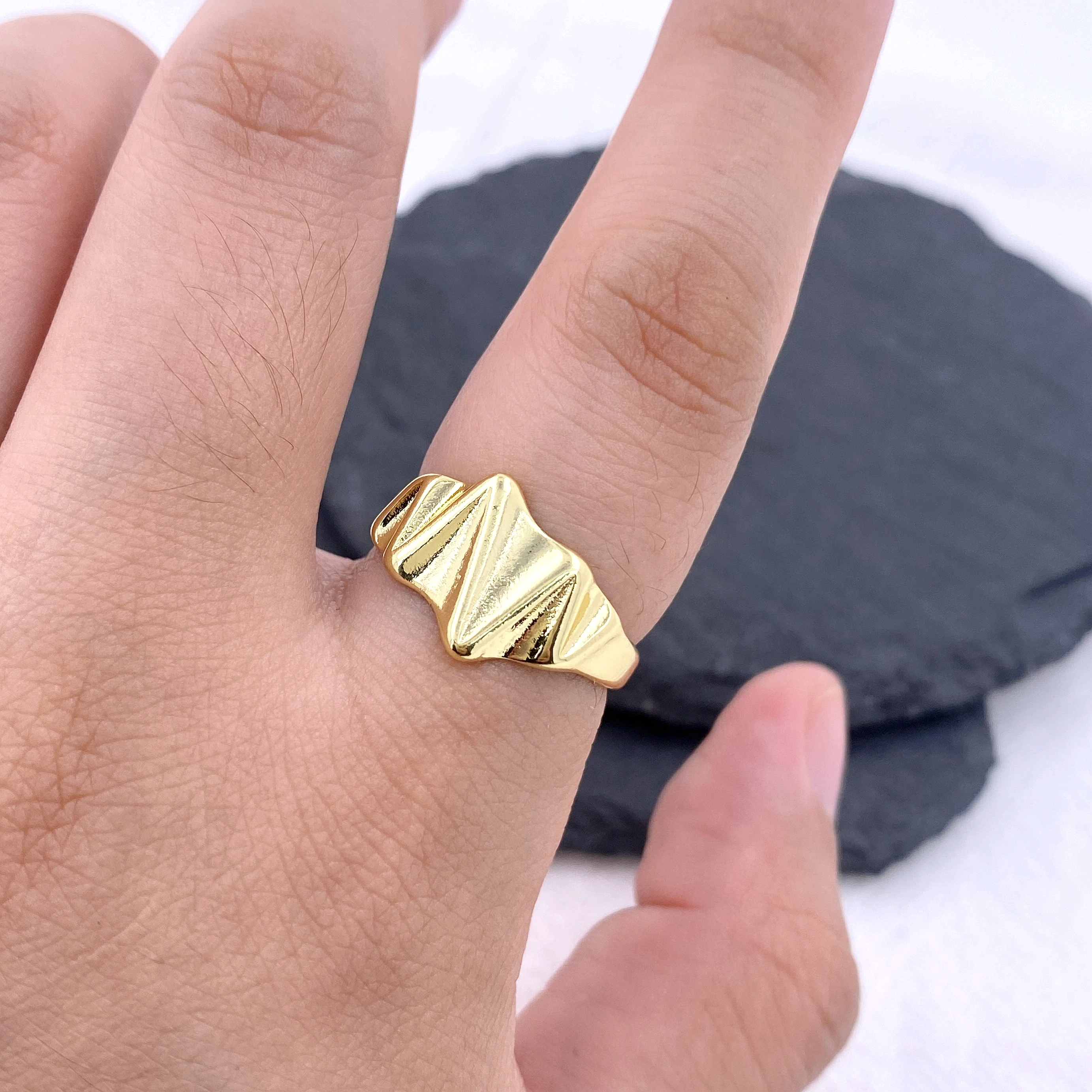 Hip-Hop Simple Style Irregular Contoured Zig-zag Pattern Open Rings Personalized Elegance Jewelry