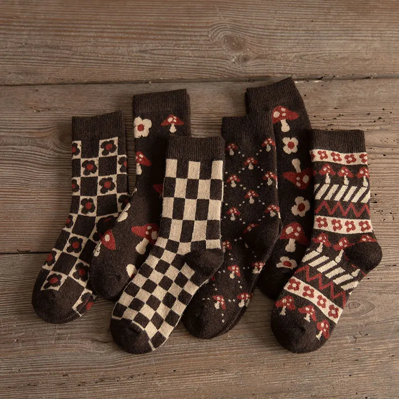 

Thickened Warm Wool Tube Socks Casual Socks Autumn and Winter Warm Comfortable Cotton Checkerboard Mushroom Cute Socks