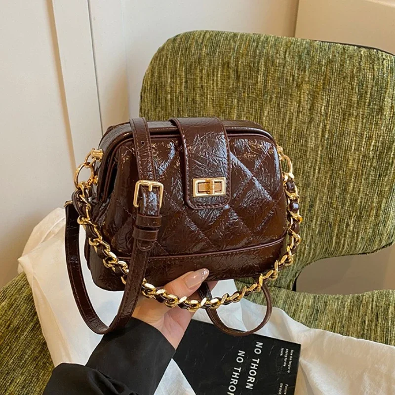 Elegant Ladies Leather Shoulder Bag Crossbody Messenger Tote Handbag By Famous Designer Luxury Brand For Classic Style