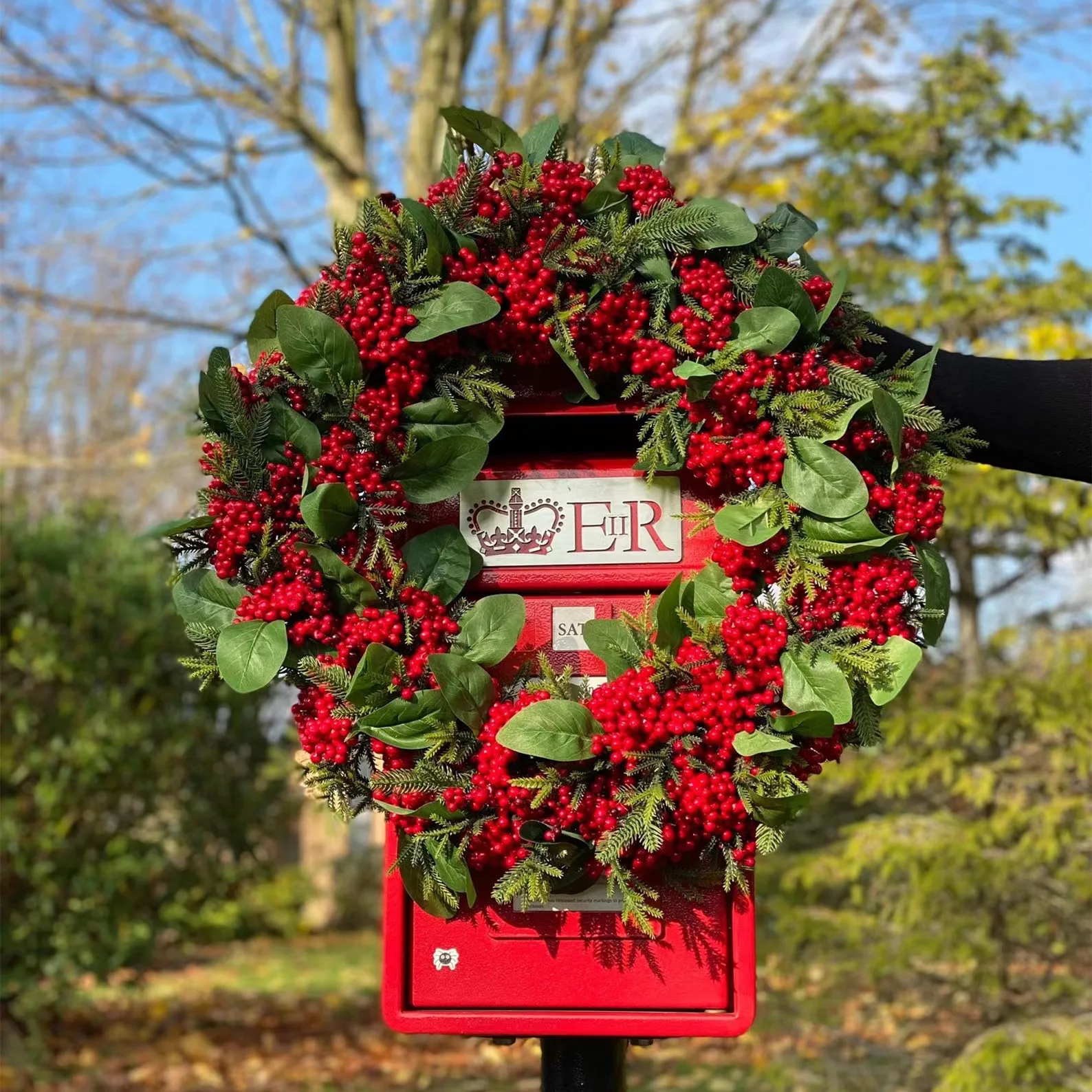 

Artificial Wreath Halloween Christmas Front Door Decorative Wreath For Home Outdoor Garden Decoration Plante Artificielle