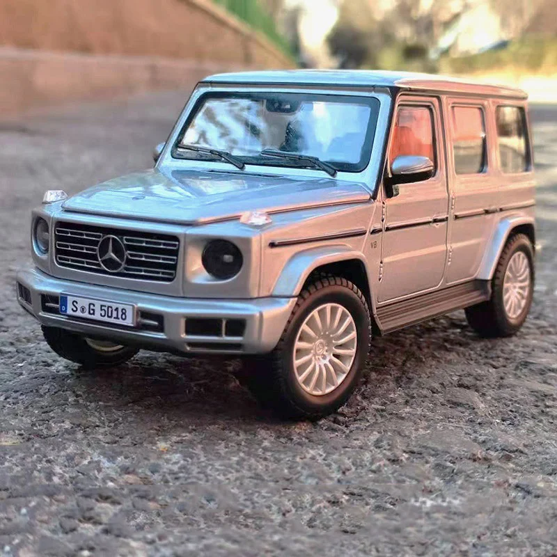 Maisto 1:24 Mercedes-Benz G-Class G500 SUV Alloy Car Model Diecasts Metal Toy Off-road Vehicles Car Model Simulation Kids Gifts