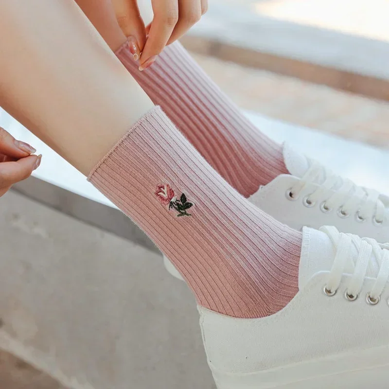 Kobiety róża kwiatowa tkanina bawełniana Kawaii urocze skarpetki styl japoński moda Harajuku Retro Vintage Streetwear różowe pończochy — zdjęcie 4