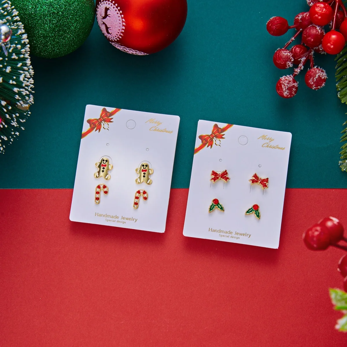 2 Paar/Set Niedliche Weihnachts-Lebkuchenmann-Zuckerstangen-Ohrstecker für Damen, Mini-Emaille-Schleifen-Blatt-Ohrringe, Neujahrs-Schmuck – Detail 21