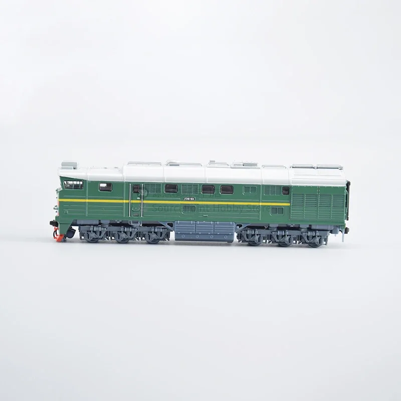 USSR 2TE116 Broad Gauge Double Diesel Locomotive 1/87 Plastic Model Original Russian Heavy Freight Trains Scale Model JLKN018