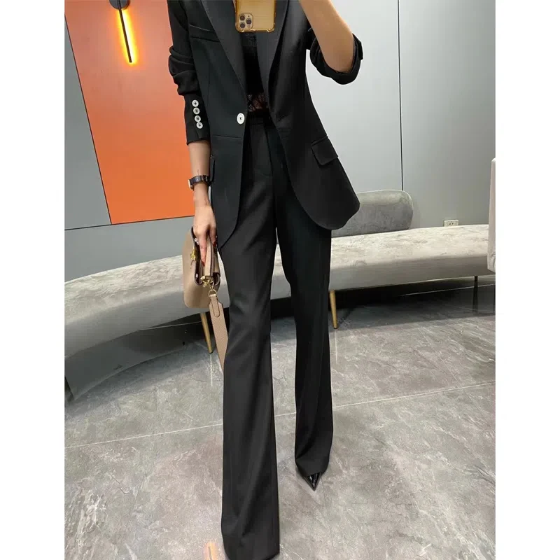 Women\'s professional suit, slim fitting and slimming suit, flared pants, 2024 new Western style high-end two-piece set for women