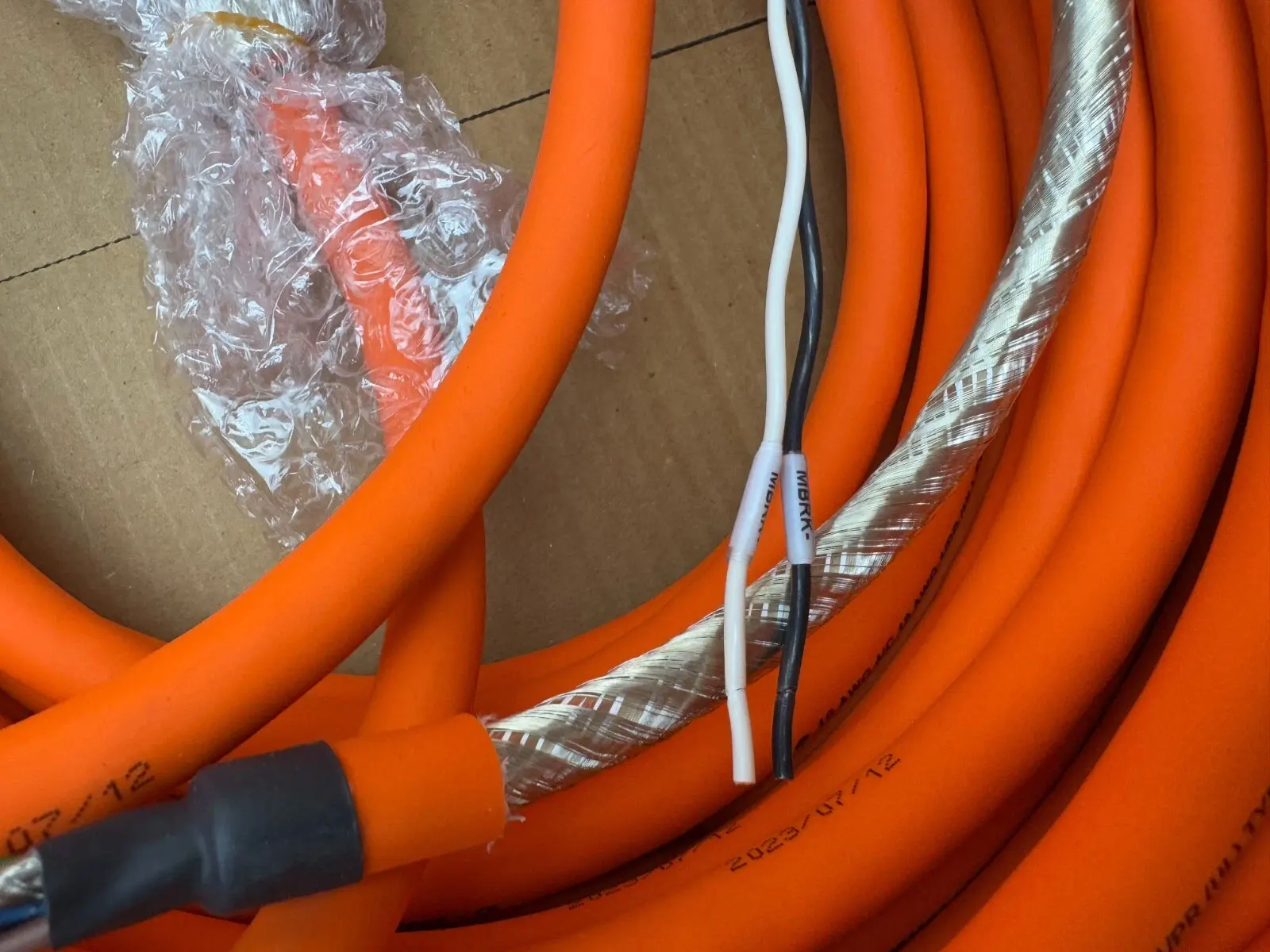 

Совершенно новый 2090-CPBM4DF-16AF20 2090-CPBM4DF-16AF25 2090-CPBM4DF-16AF30 Гарантия один год ​