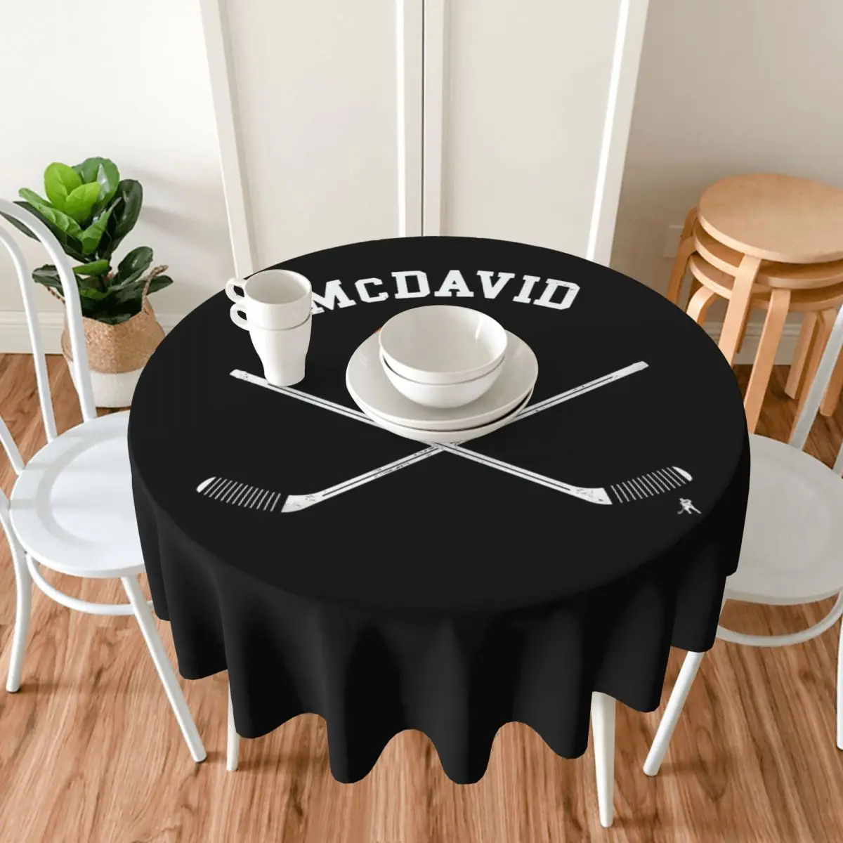 كونور ماكديفيد 97 لمحبي إدمونتون أويلرز مفرش المائدة المستدير المقاوم للماء مفرش طاولة مقاوم للزيت لغطاء طاولة الطعام في الحدث المطبخ