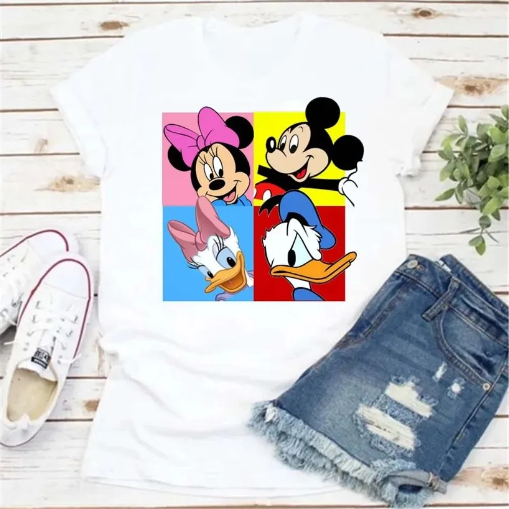 Disney Family Outfits Kawaii Tee Cartoon Women T-Shirt Daisy Duck Print Clothes Short Sleeves Girls Tops Ladies Plus-size shirt