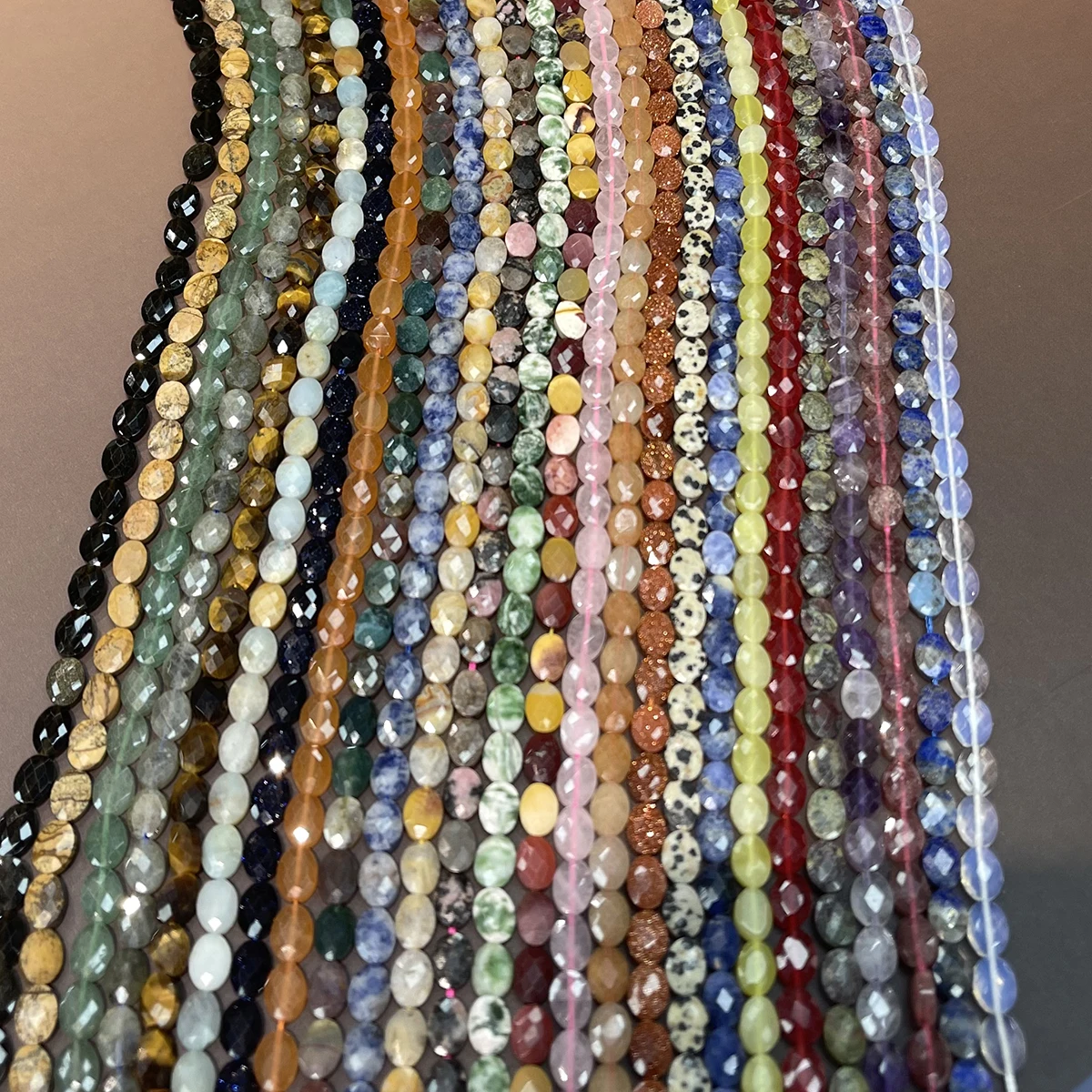 Naturstein-Achat/Opal, facettierte Perlen, 6 x 8 mm, zum Basteln von Schmuck, für DIY-Halsketten, Armbänder, Ketten und Ohrringe. – Detail 1