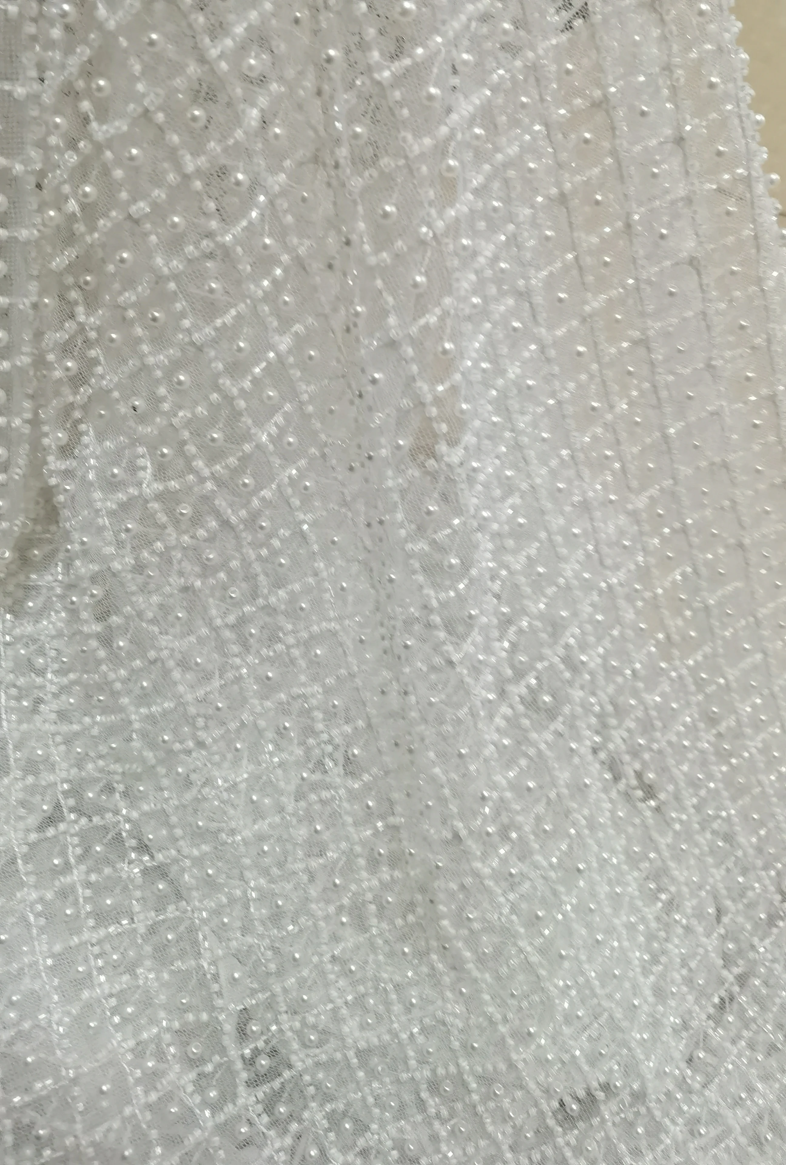 High Quality White Color Heavy Material French Nigerian Shinny Sequins Beads Lace Fabric Embroidered Lady Show or Party Dress